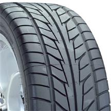 275/35/19 Nitto Nt555